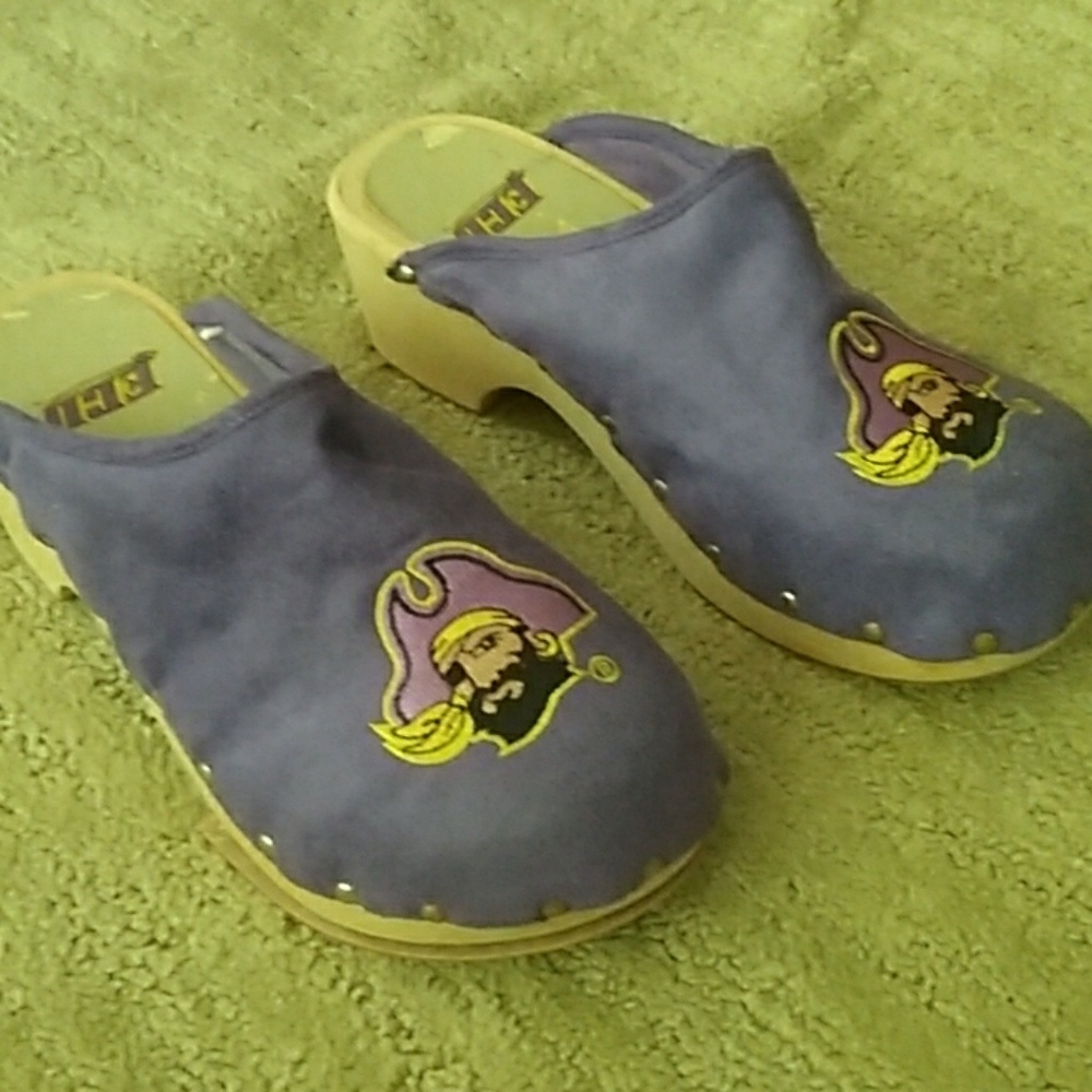 clogs